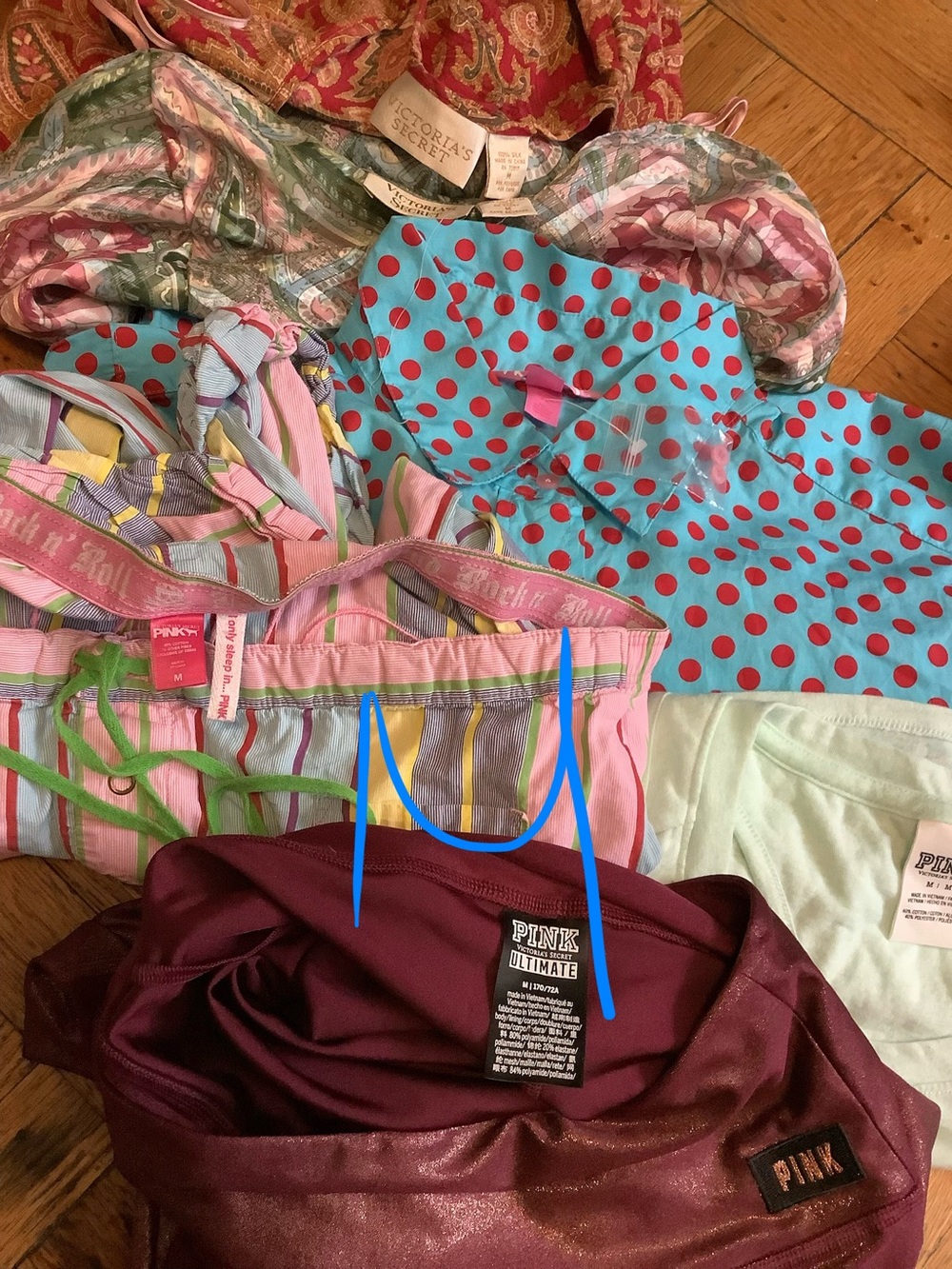 Victoria Secret Pink bundle. - Picture 16 of 16